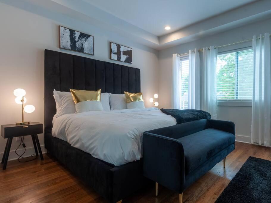 Five75lux Atl King Bed & Game Downtown Holiday home