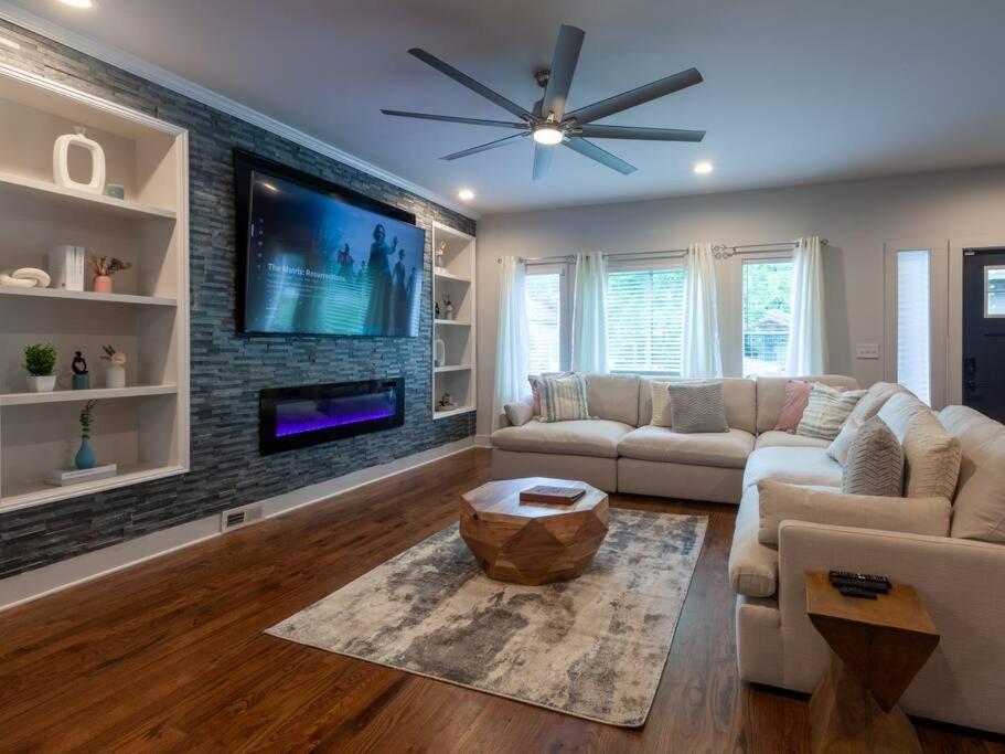 Сasa de vacaciones Five75lux Atl King Bed & Game Downtown