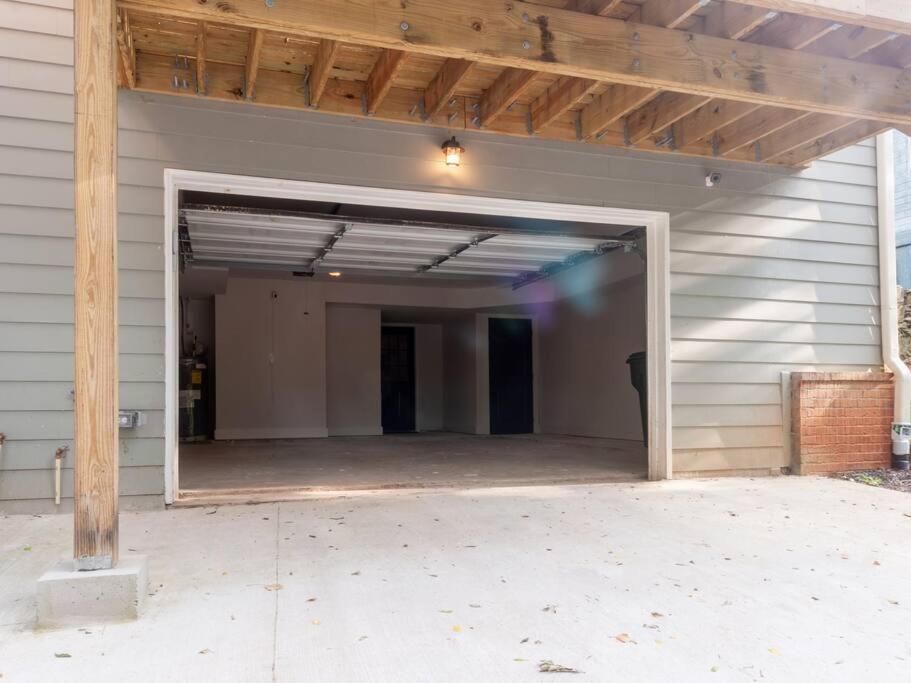Five75lux Atl King Bed & Game Downtown Holiday home *